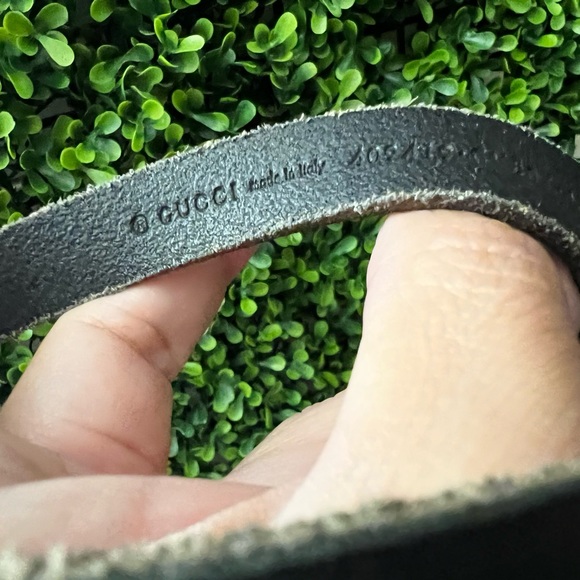 FIRM PRICE NEW  Gucci Thin Black Leather Feline Belt Size 95 - Picture 5 of 6